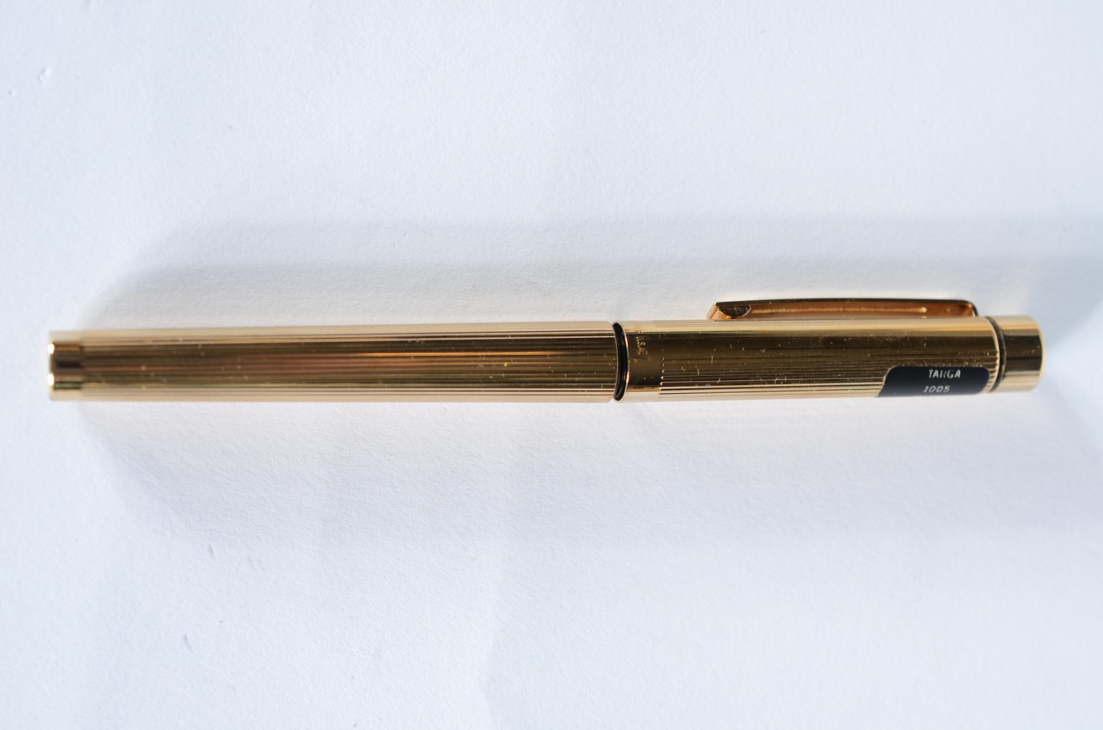 Caneta tinteiro Sheaffers dourada com pena de ouro 14 k. (Por motivos... - foto 7 de 10