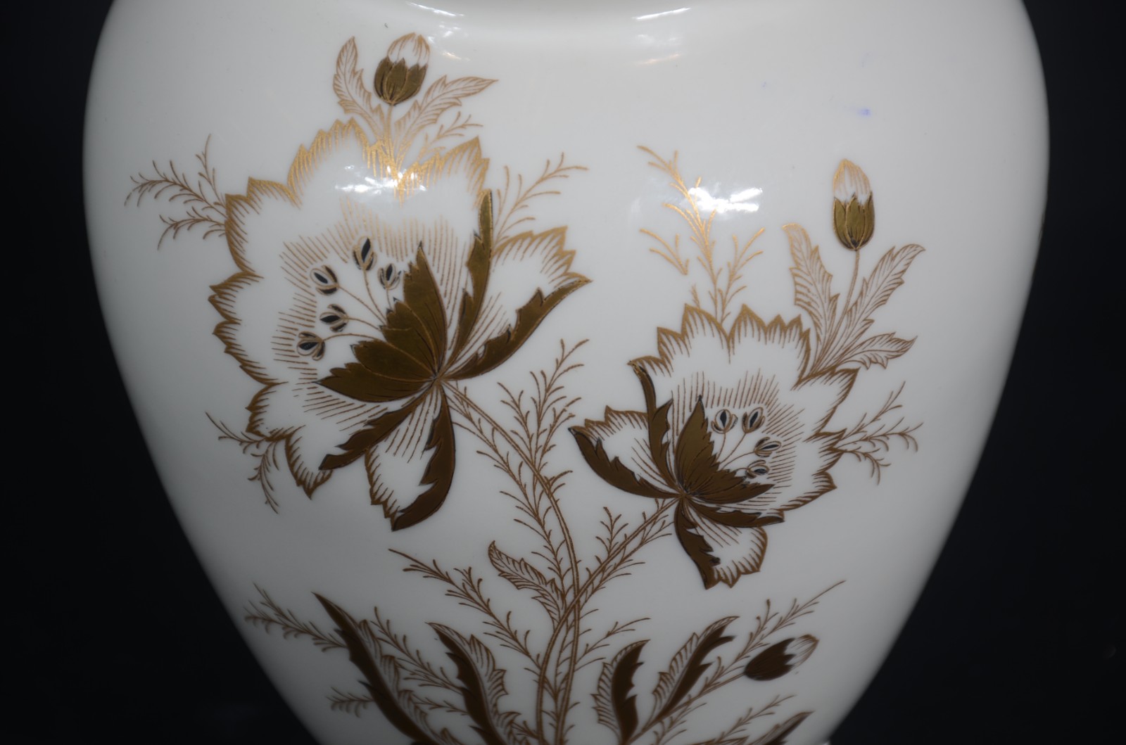 Vaso de porcelana alemã Lindener Kueps Bavaria, ornamento com florões... - foto 2 de 6