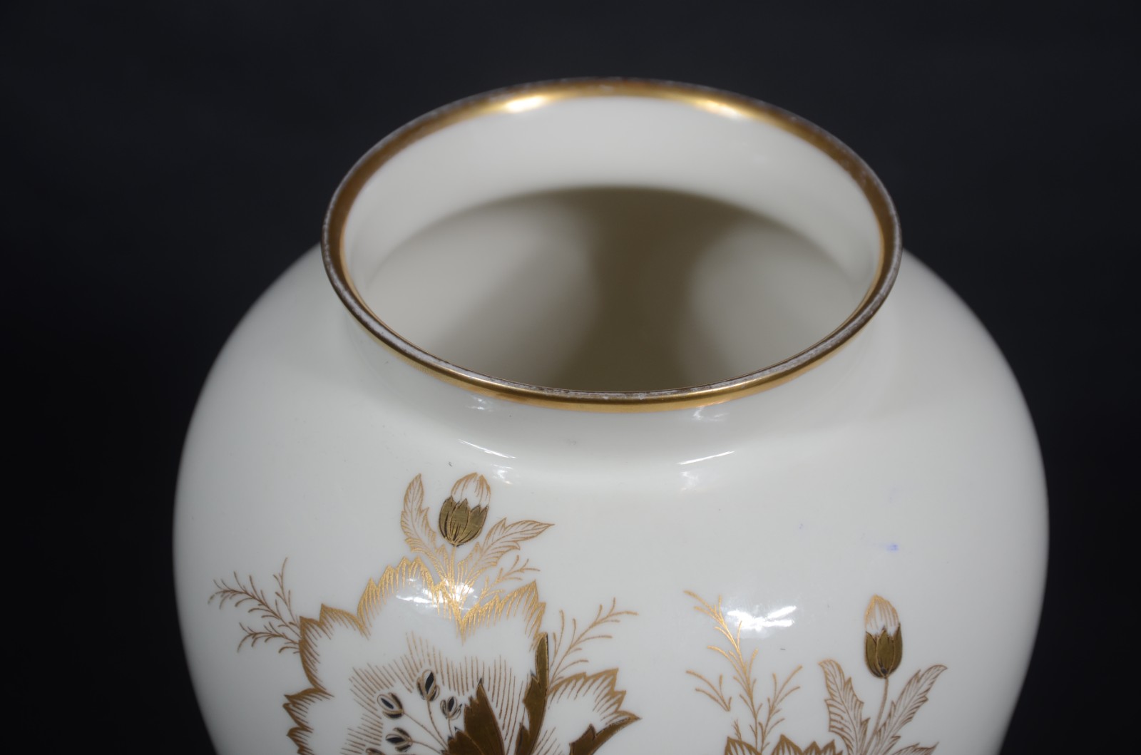 Vaso de porcelana alemã Lindener Kueps Bavaria, ornamento com florões... - foto 6 de 6