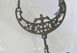 Lanterna de teto de metal, cúpula de vidro opal... - Lanterna de teto de metal, cúpula de vidro opalinado.