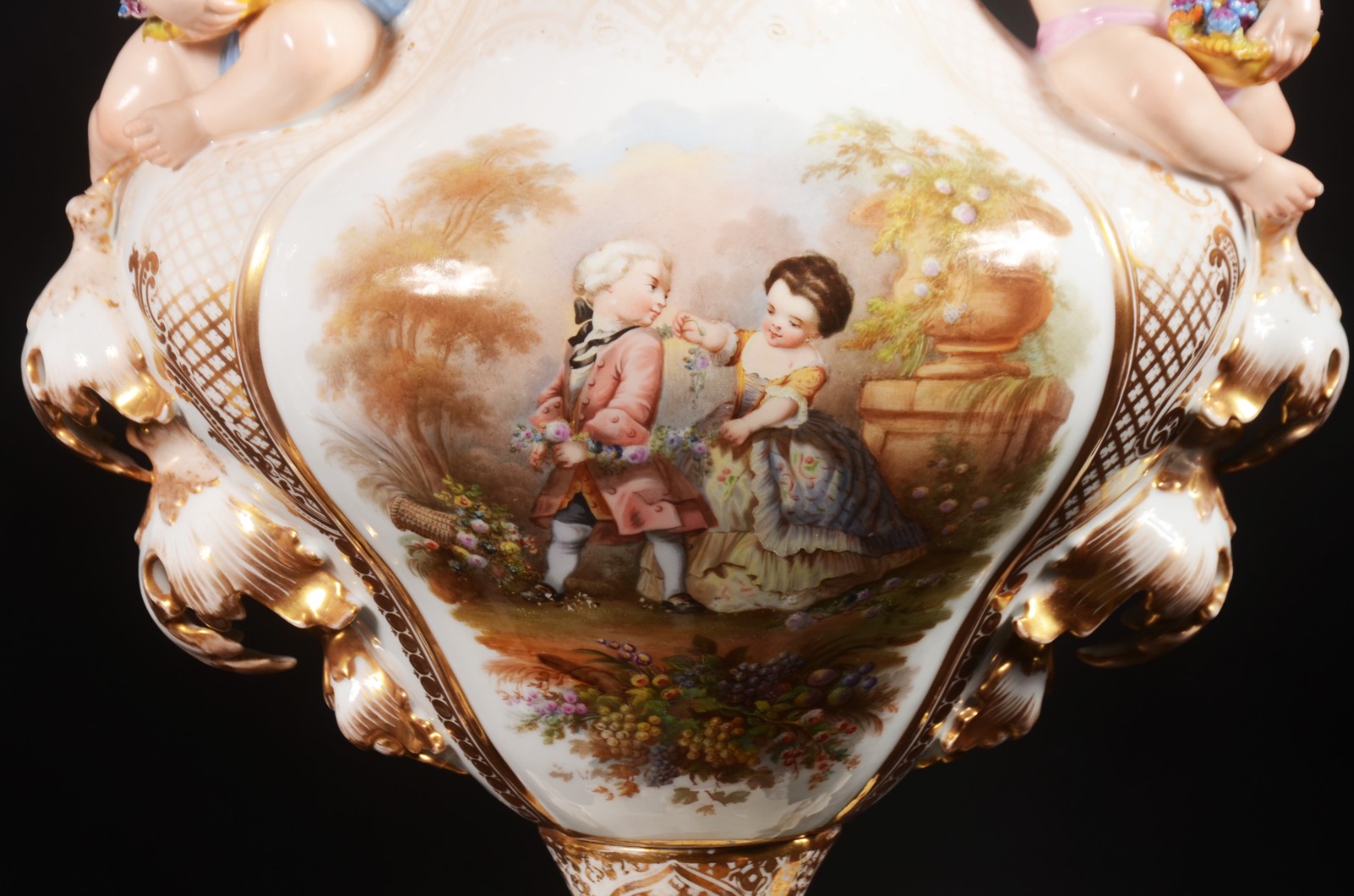 Par de imponentes jarros de porcelana francesa Vieux Paris, decorados... - foto 2 de 11