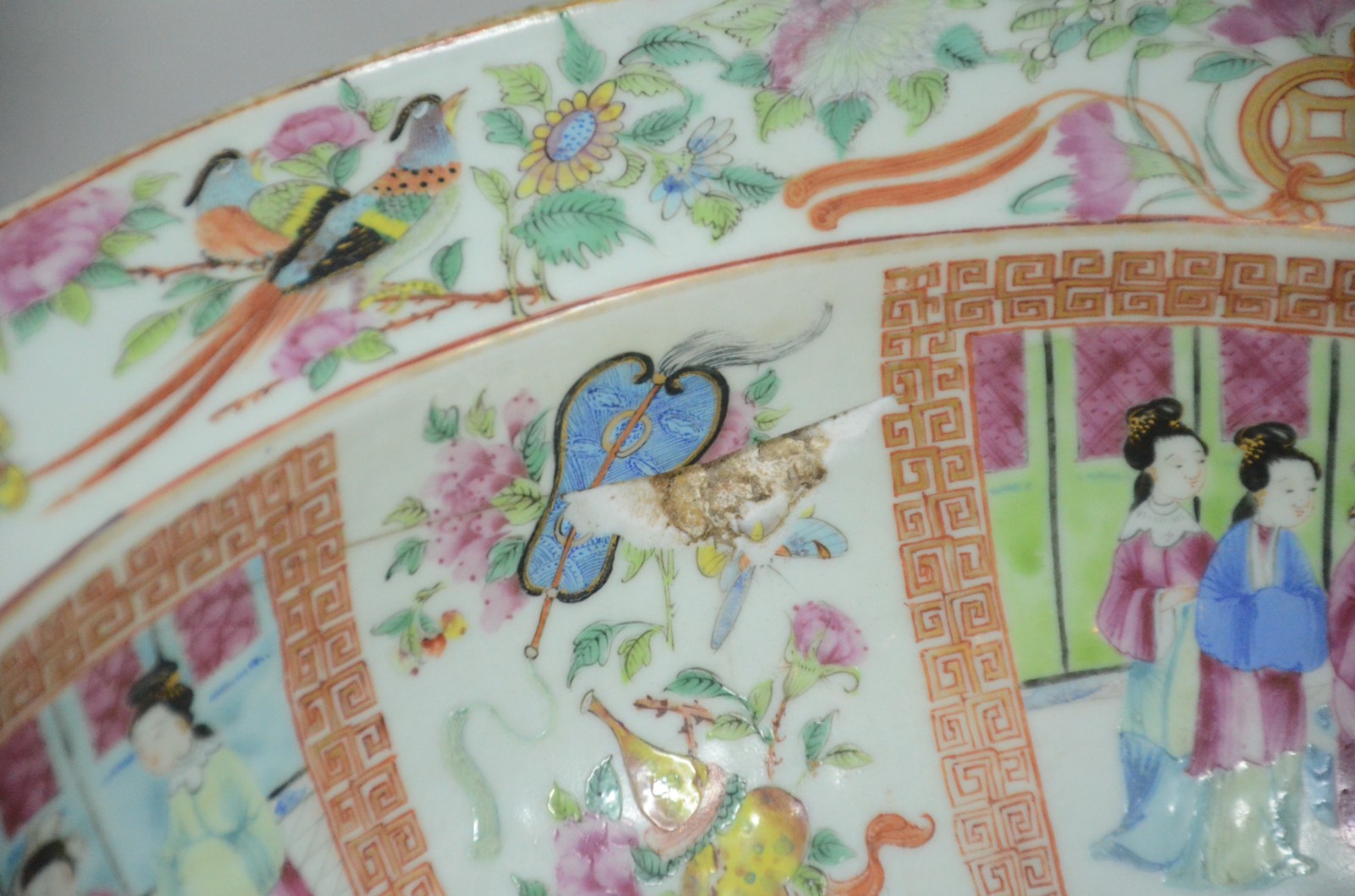 Gomil com bacia de porcelana chinesa da família verde, medalhão com... - foto 11 de 11
