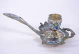 Palmatória de cloisonne e bronze oriental. - Palmatória de cloisonne e bronze oriental.