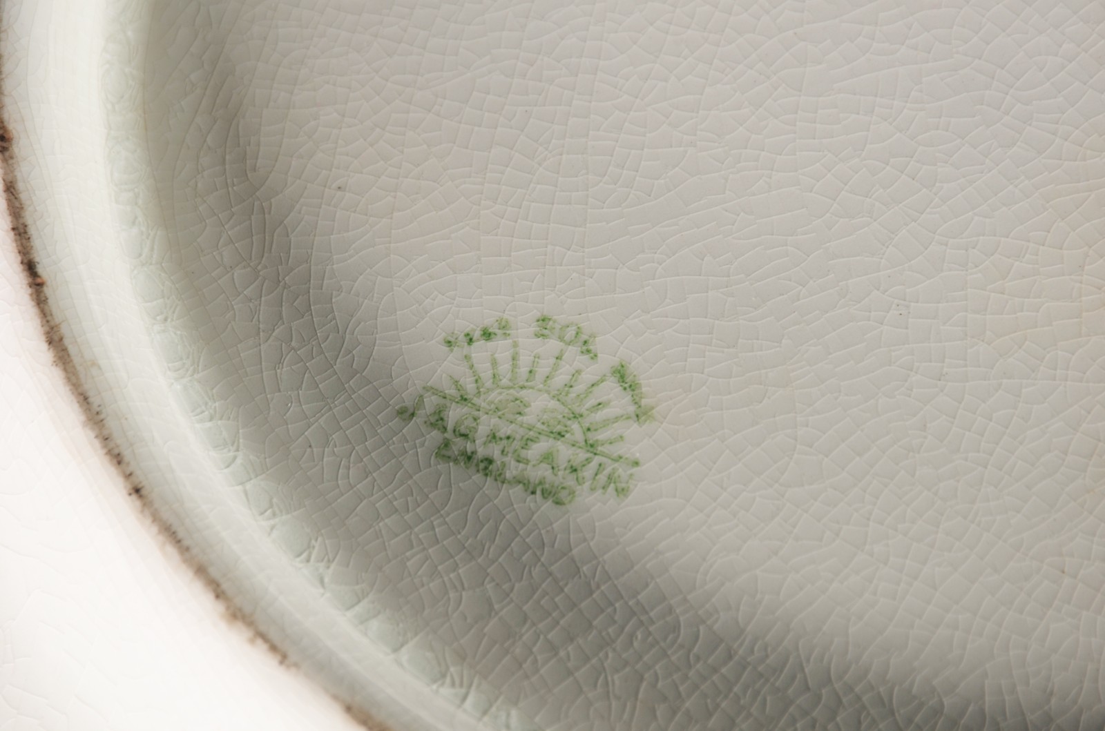 Jarra com bacia de faiança inglesa J&G Meakin decorados cor branca... - foto 10 de 11