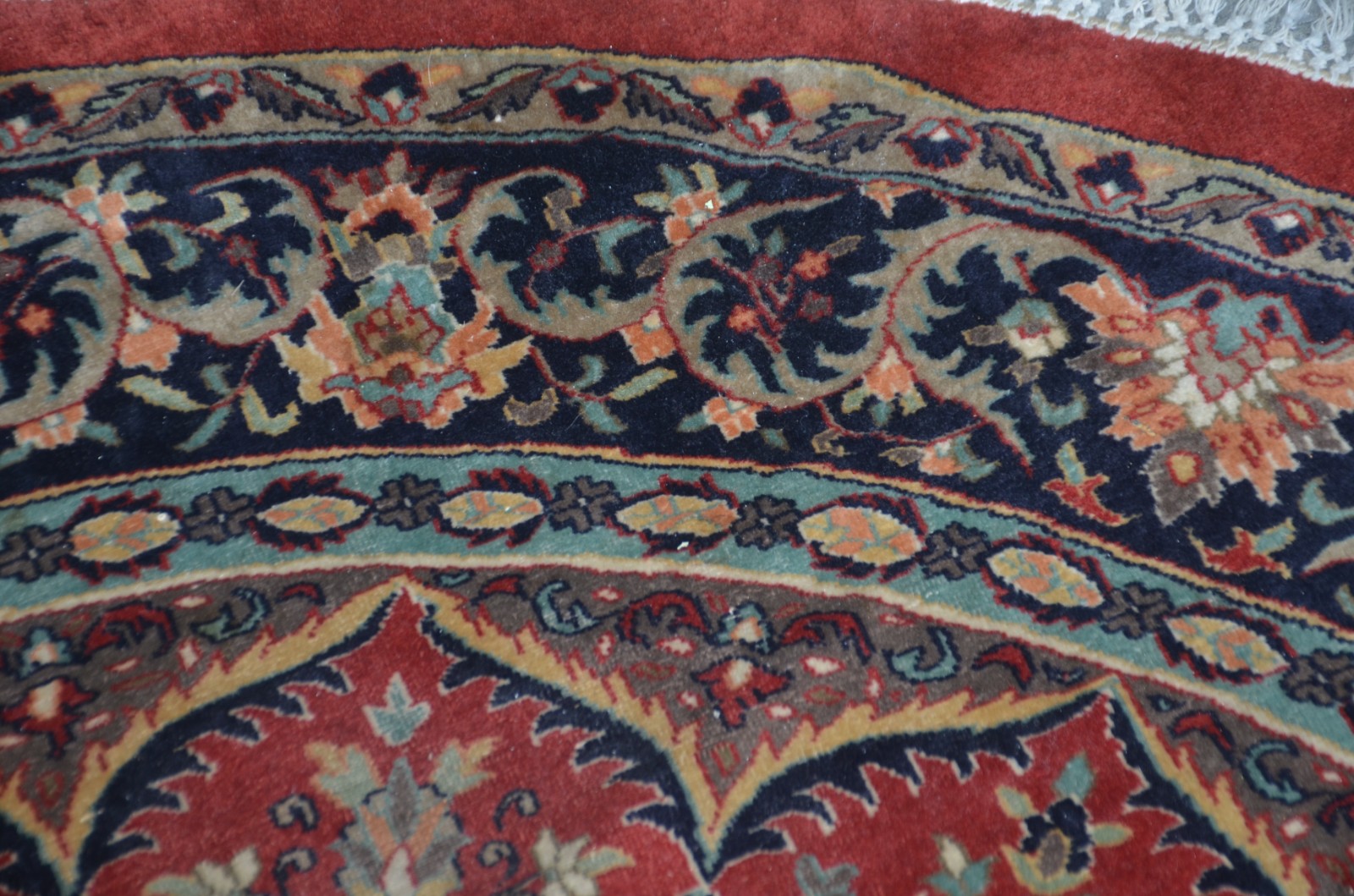 Tapete redondo indiano com desenho Tabriz, florão central em tons de... - foto 5 de 7