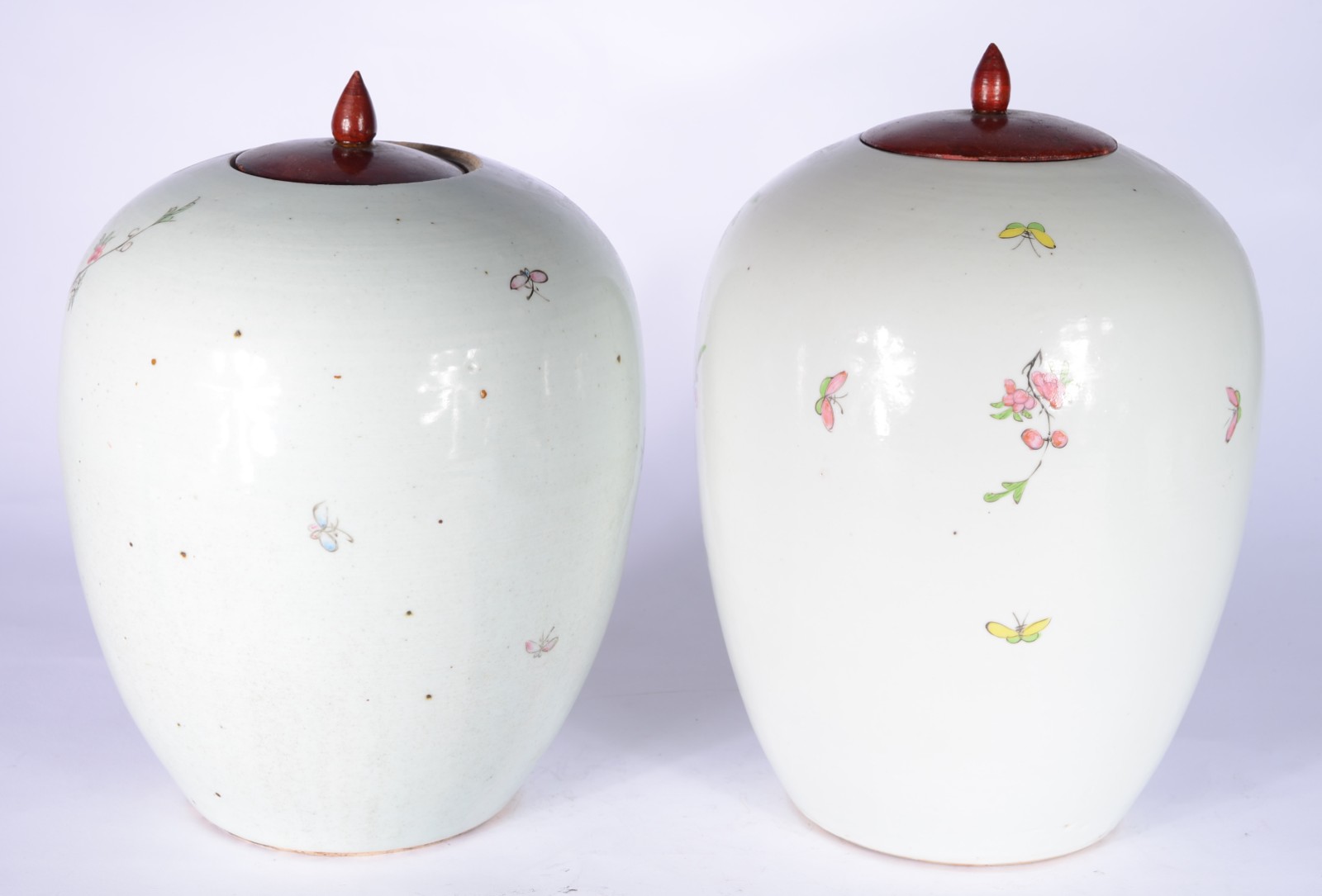 Par de antigos potiches de porcelana chinesa decorados com galhos... - foto 2 de 8