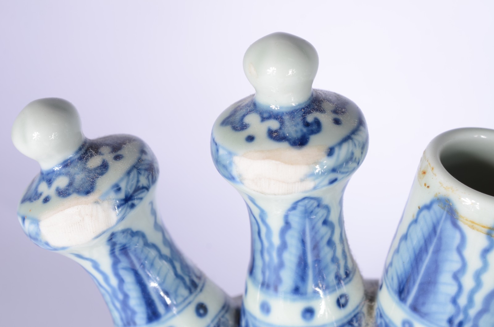 Peça decorativa de porcelana oriental decorada com figura de animal... - foto 5 de 6