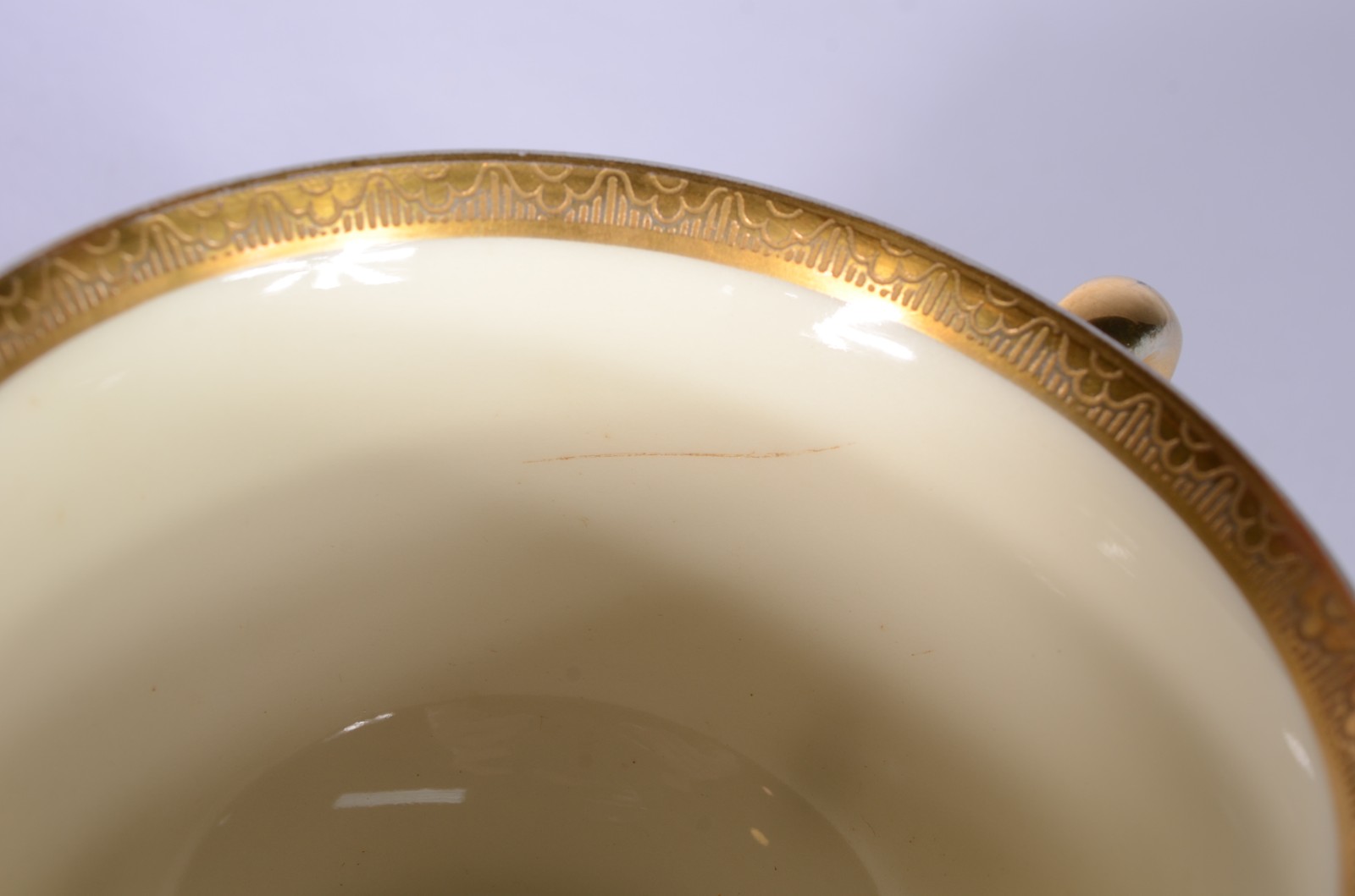 Conjunto com 13 xícaras de chá de porcelana alemã Bavaria, branca com... - foto 8 de 8