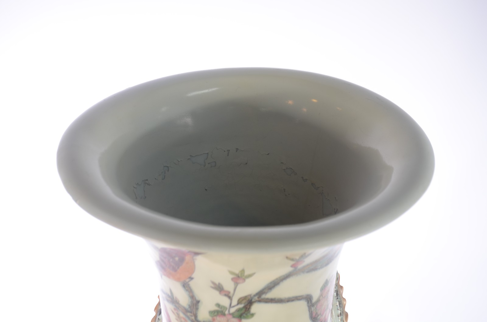 Grande vaso de porcelana chinesa decorada com aves e vegetação em... - foto 5 de 11
