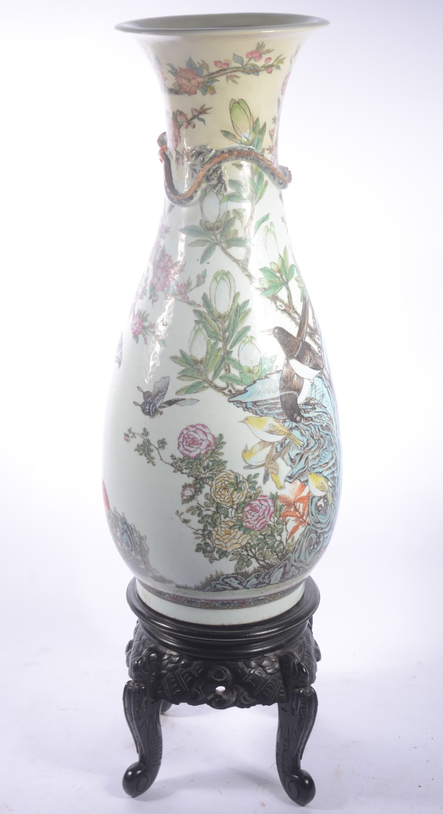 Grande vaso de porcelana chinesa decorada com aves e vegetação em... - foto 6 de 11