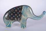 Abraham Palatnik (1928-2020),  - Escultura de resina de poliéster representando elefante.