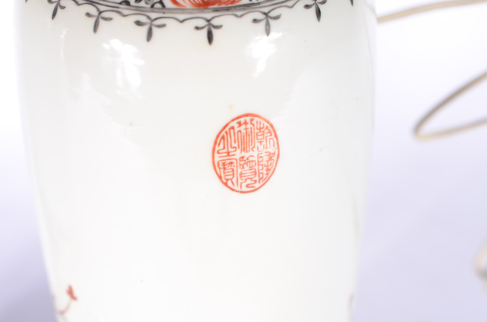 Par de abatjoures de porcelana oriental, base de madeira (bases... - foto 8 de 9