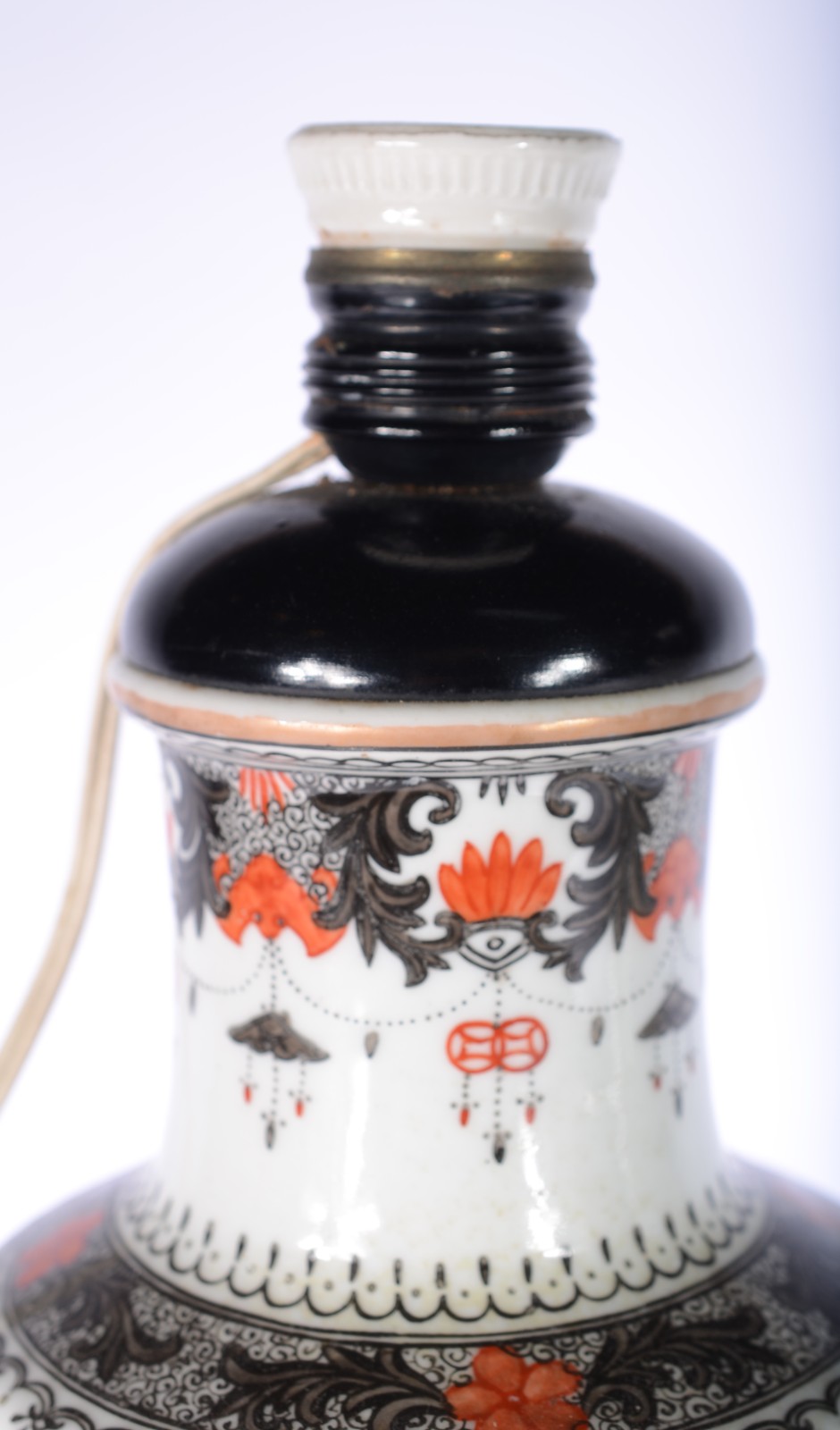 Par de abatjoures de porcelana oriental, base de madeira (bases... - foto 9 de 9