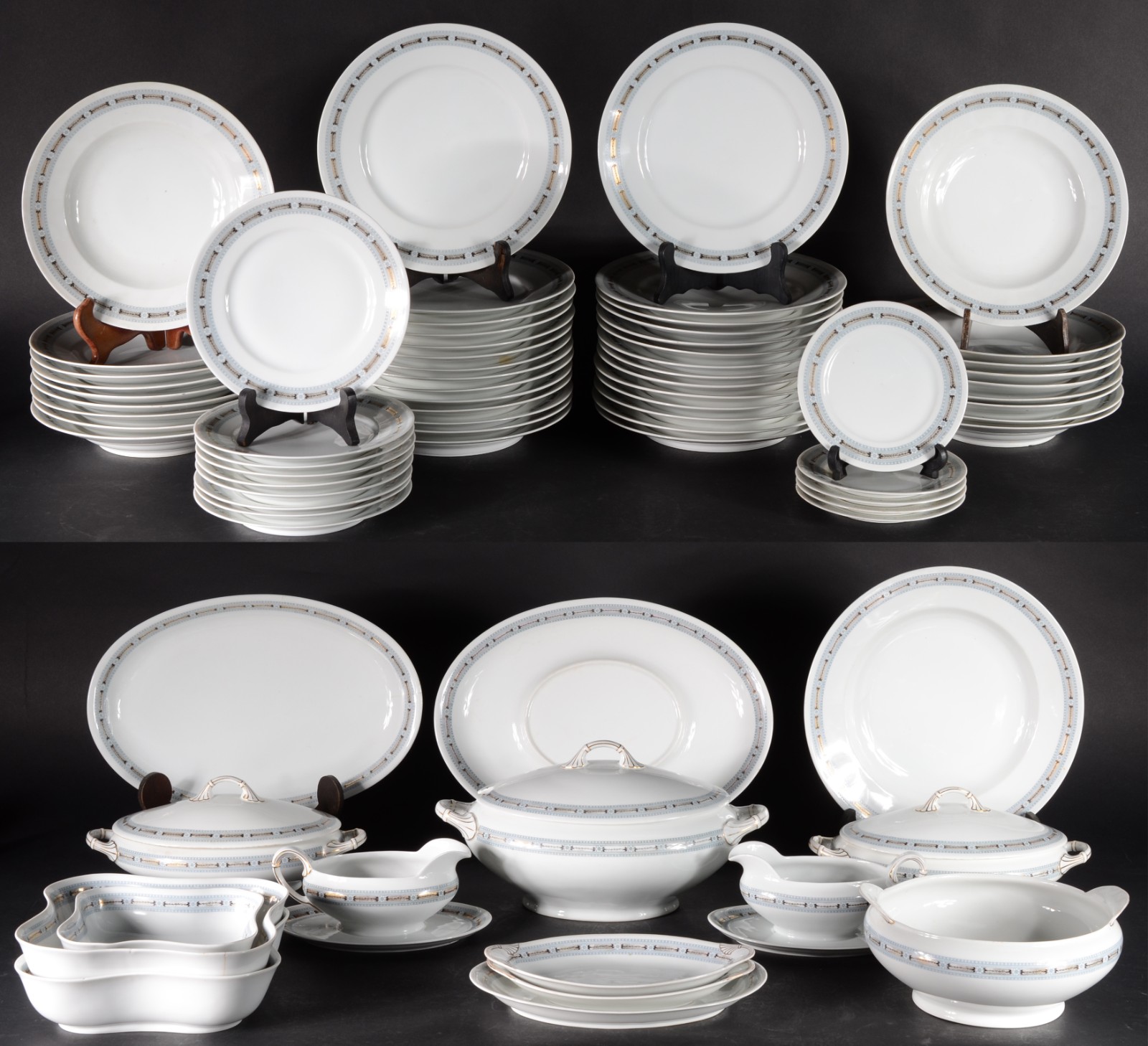 Aparelho de jantar de porcelana Bavaria, composto de: 28 pratos... - foto 1 de 11