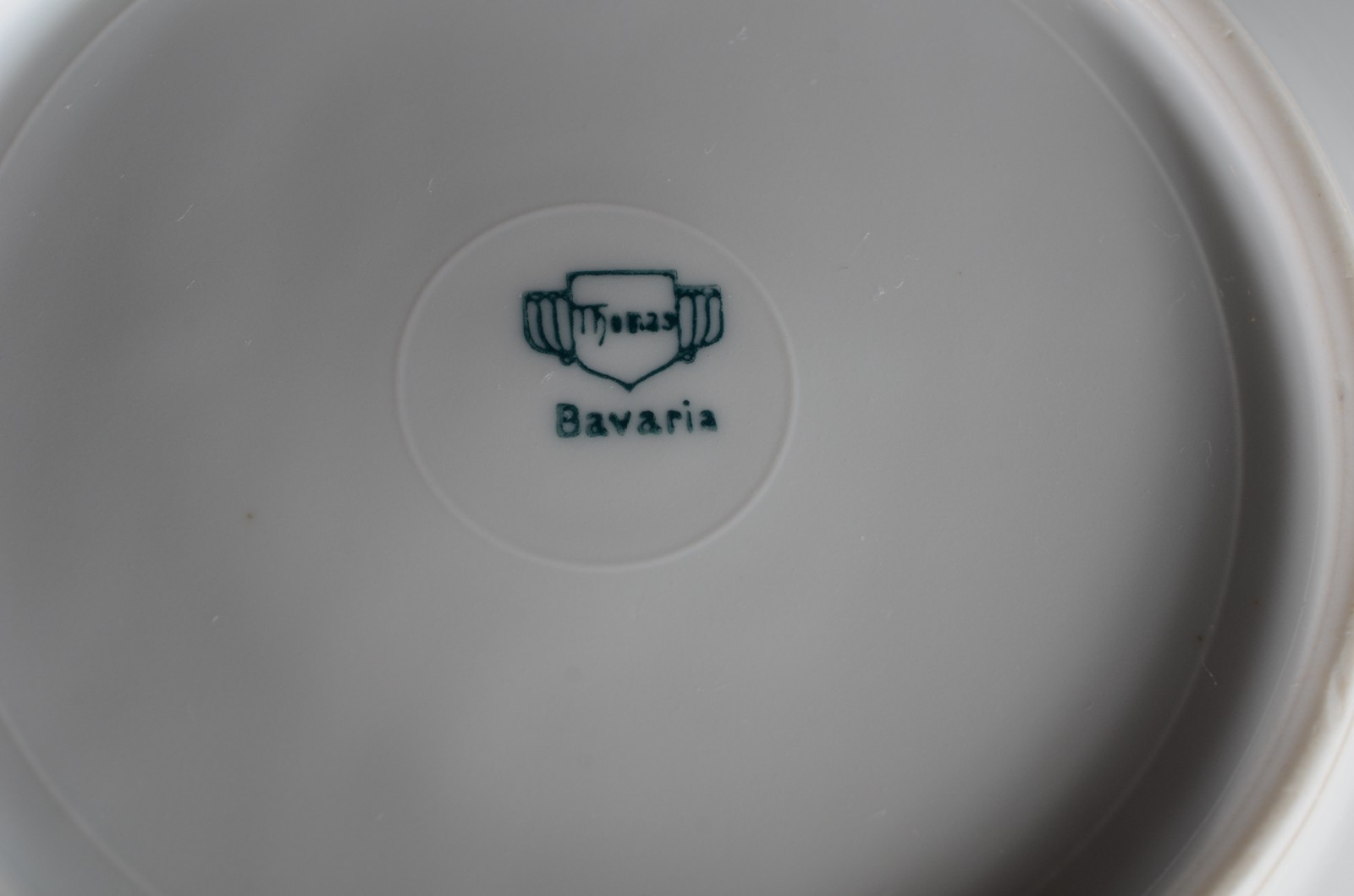 Aparelho de jantar de porcelana Bavaria, composto de: 28 pratos... - foto 11 de 11