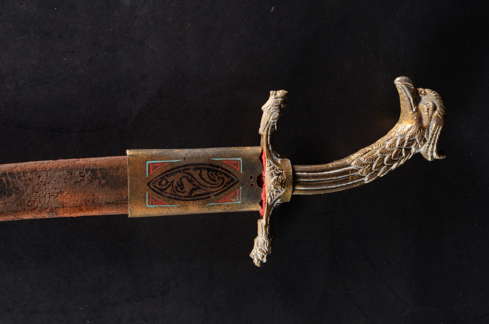 Adaga espanhola de Toledo, bainha de couro e metal, pega na forma de... - foto 4 de 6