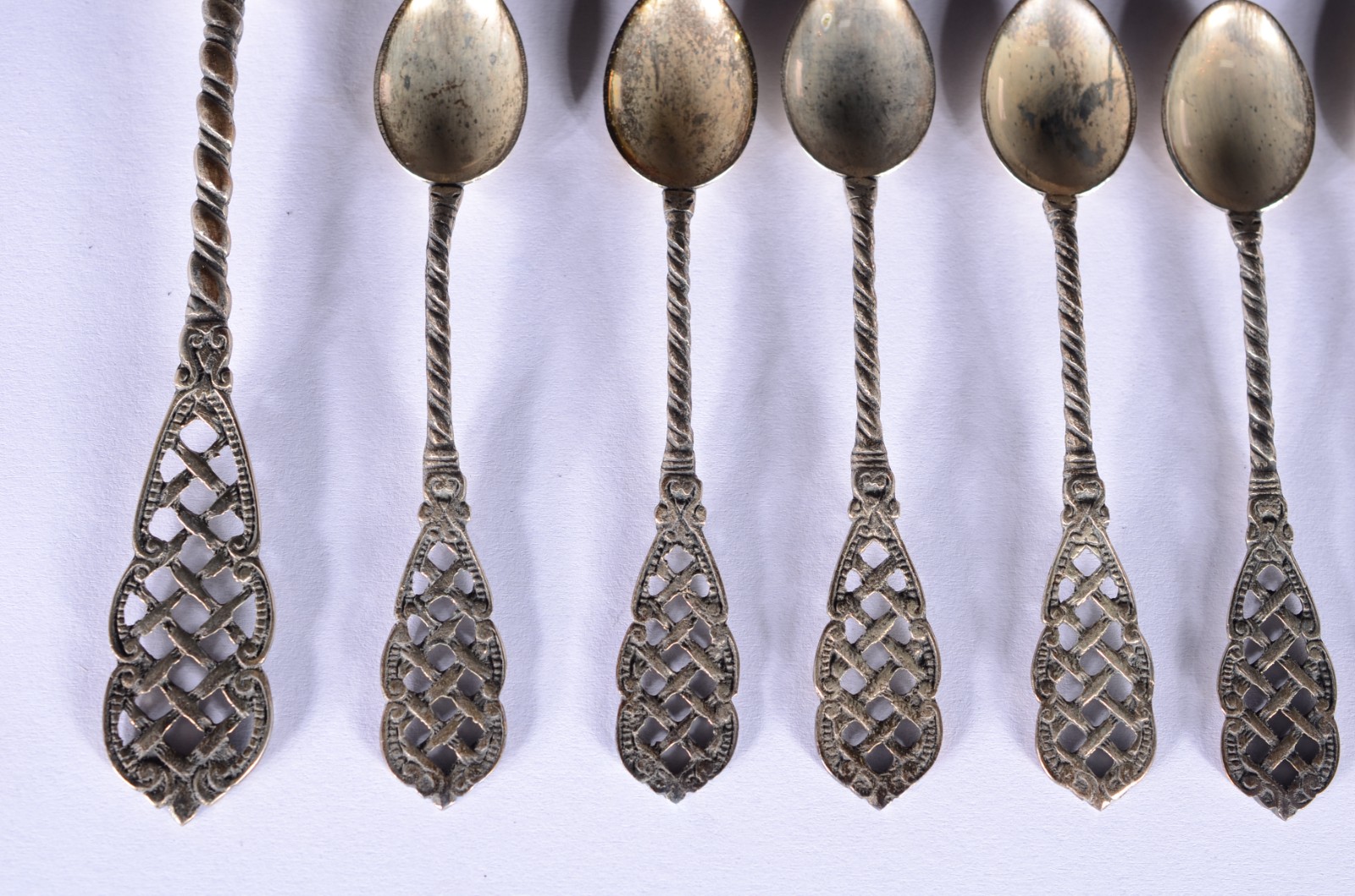 Conjunto com colheres para café de prata, contraste 833 mls. Peso da... - foto 2 de 6