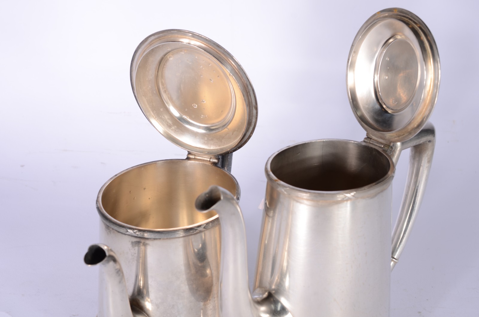 Baixela de chá e café de metal prateado, composto de: bandeja, 2... - foto 7 de 11