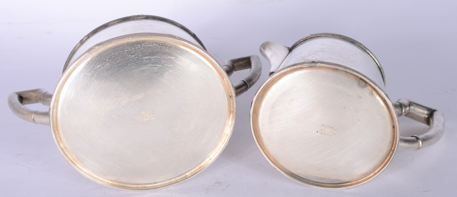 Baixela de chá e café de metal prateado, composto de: bandeja, 2... - foto 11 de 11