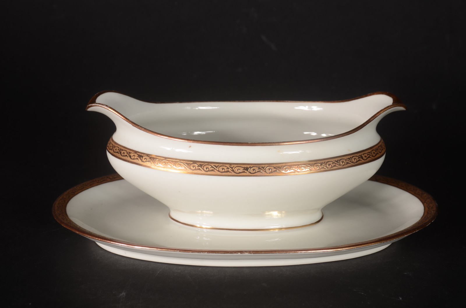 Aparelho de jantar de porcelana francesa E.Bourgeois - Grand Dépot... - foto 3 de 11