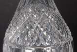Duas garrafas de cristal tcheco lapidado. - Duas garrafas de cristal tcheco lapidado.