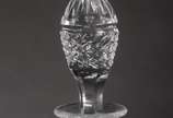 Duas garrafas de cristal tcheco lapidado. - Duas garrafas de cristal tcheco lapidado.