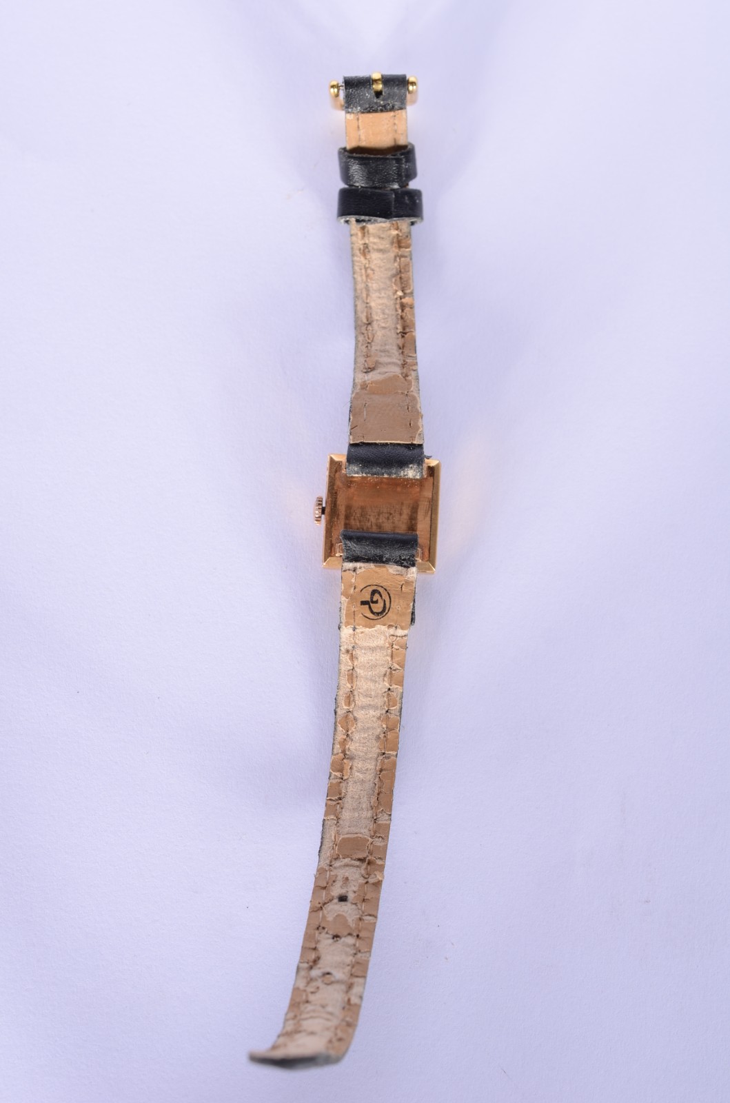 Relógio feminino com caixa de ouro 18 k. Pulseira com desgastes. (Por... - foto 5 de 7