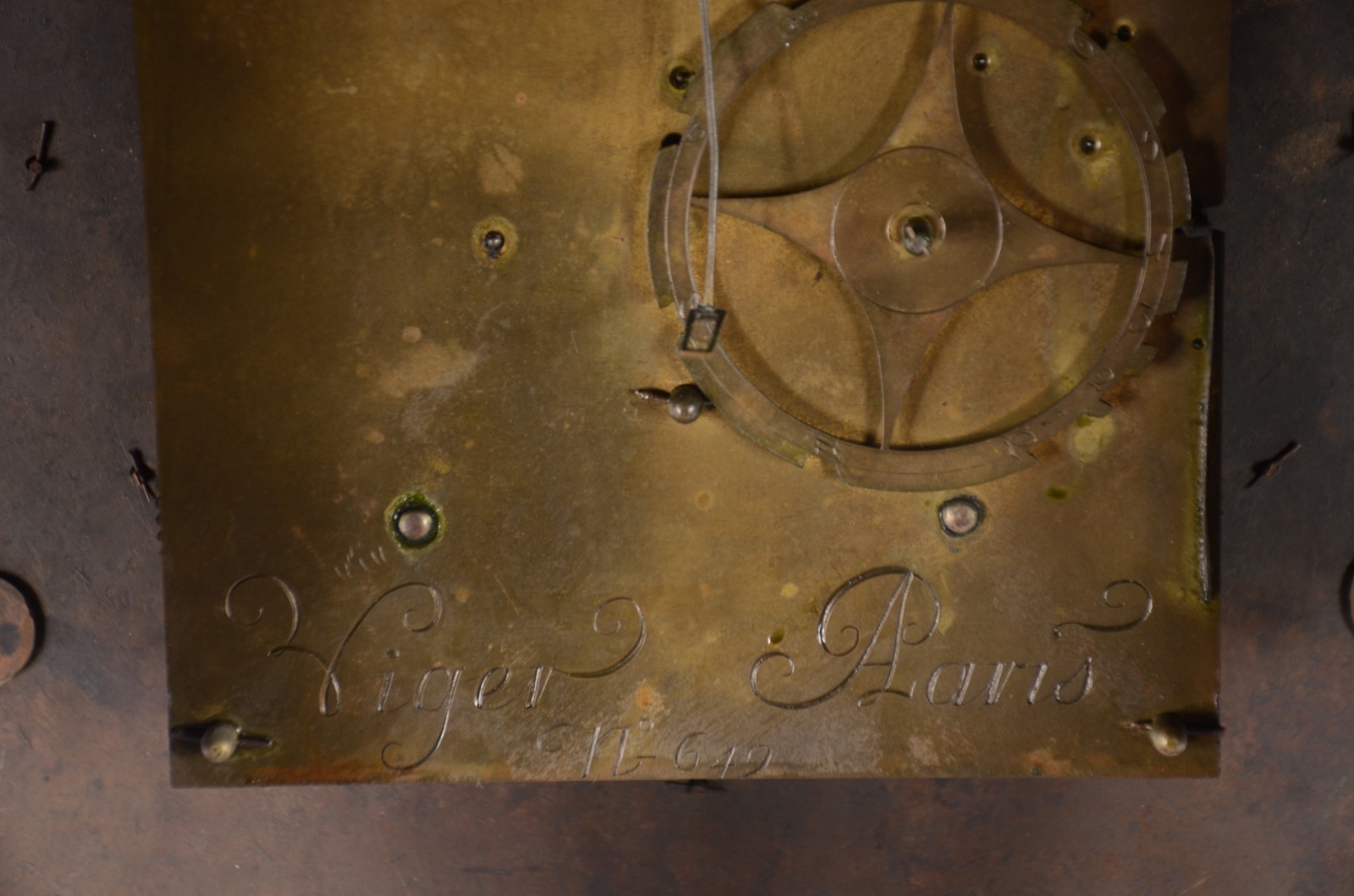 Importante Relógio francês "Cartel" Luis XV com console, em bronze e... - foto 10 de 10