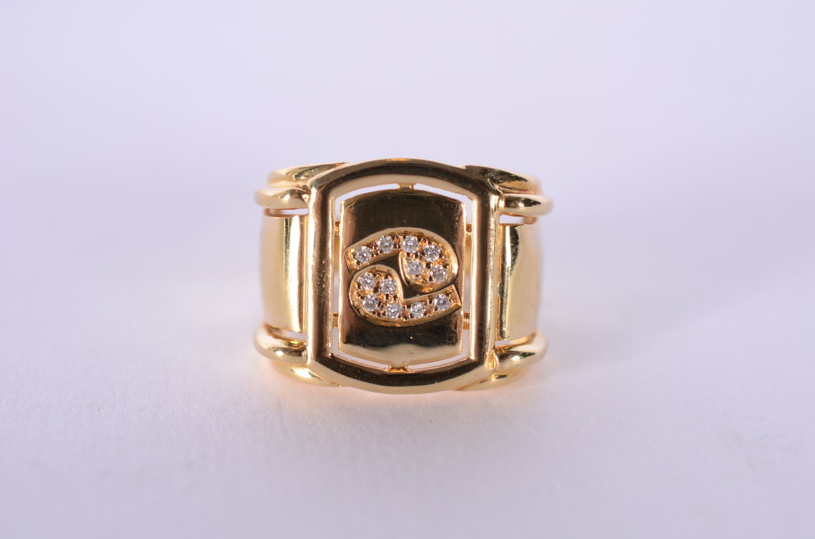 Anel de ouro 18 k., com símbolo do signo de "câncer" com... - foto 2 de 10