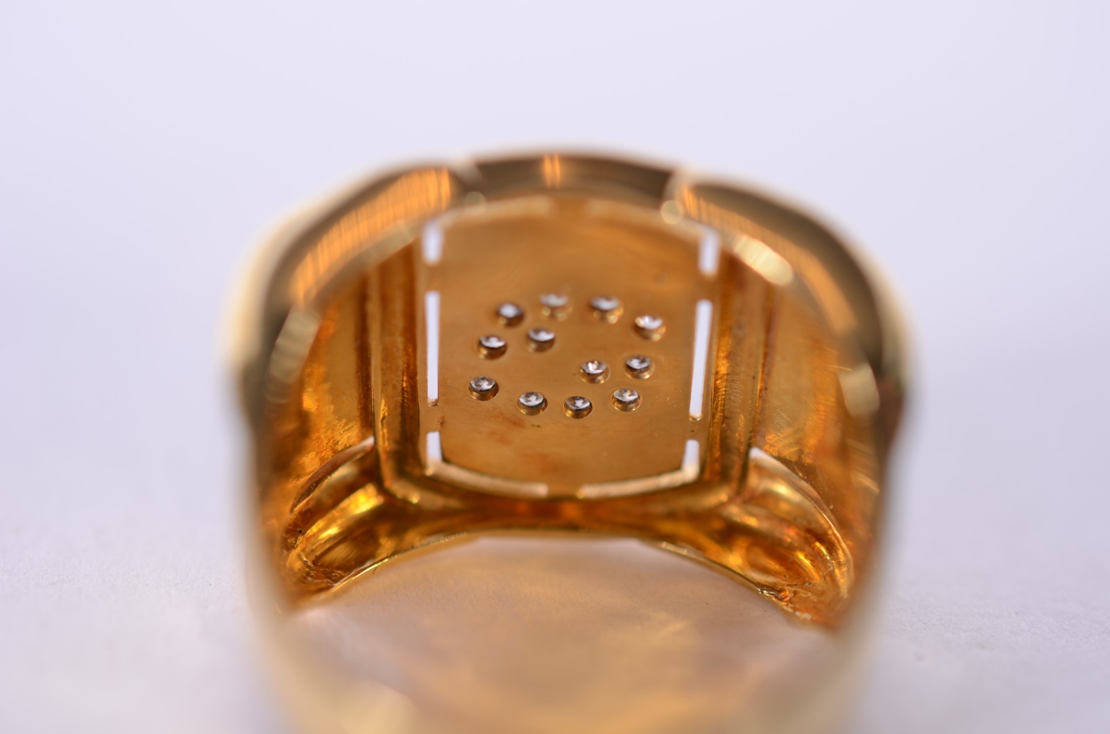 Anel de ouro 18 k., com símbolo do signo de "câncer" com... - foto 7 de 10