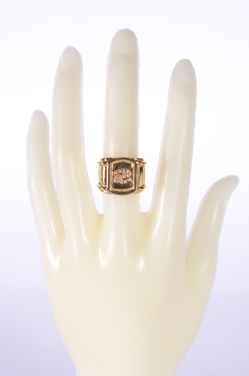Anel de ouro 18 k., com símbolo do signo de "câncer" com... - foto 8 de 10