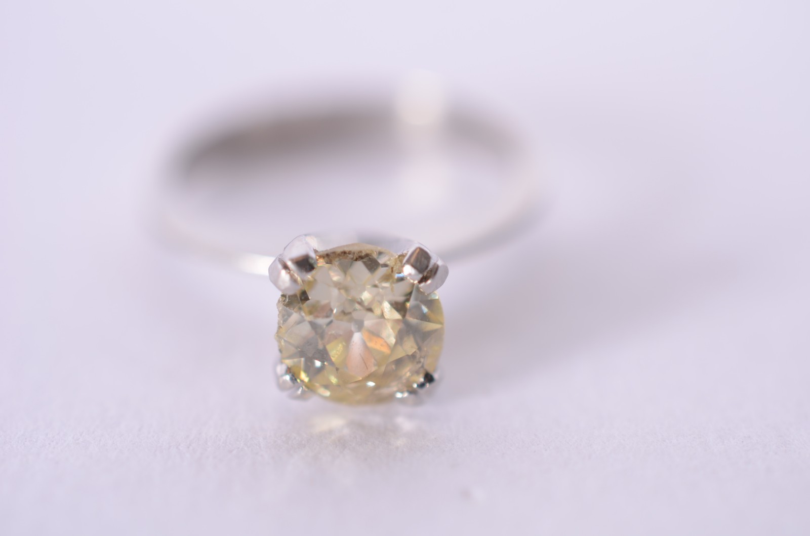 Anel solitário de platina com diamante Old European de... - foto 6 de 9