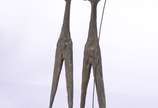 Bruno Giorgi (1905-1993), Candangos - Escultura de bronze, base de madeira. Altura da escultura: 25 cm/ Altura total: 26 cm.