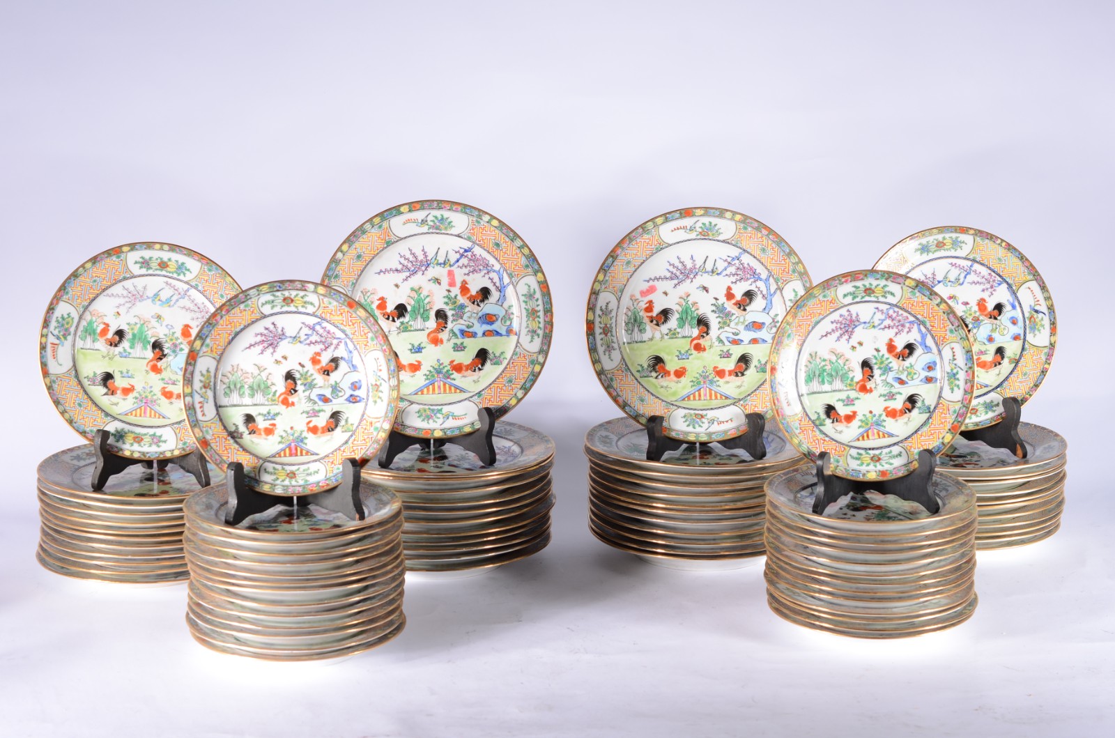 Serviço de jantar de porcelana chinesa, decorados com galos em... - foto 1 de 6