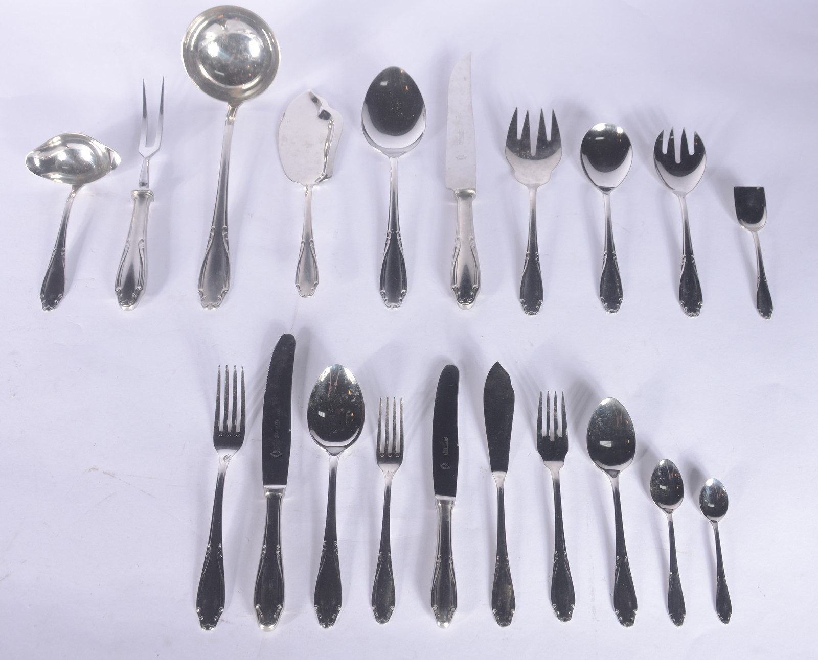 Faqueiro de aço inox Hercules, composto de: 12 garfos, 12 colheres... - foto 1 de 8