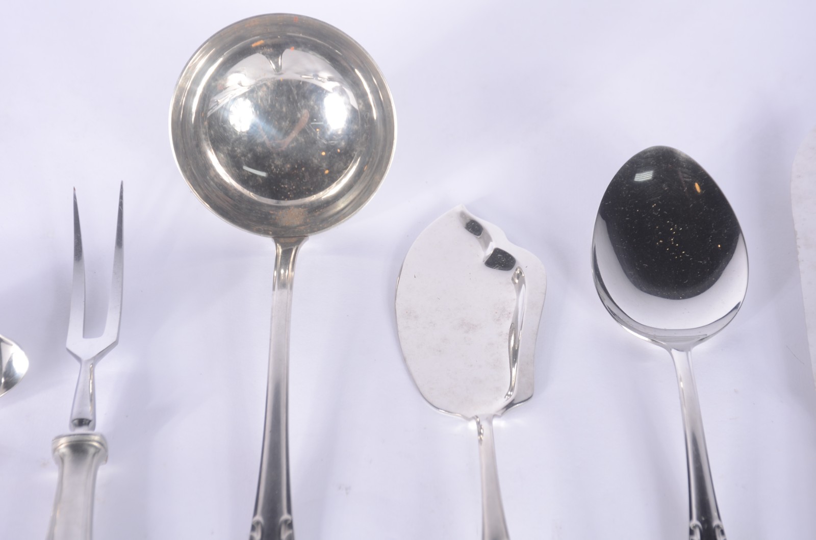 Faqueiro de aço inox Hercules, composto de: 12 garfos, 12 colheres... - foto 3 de 8