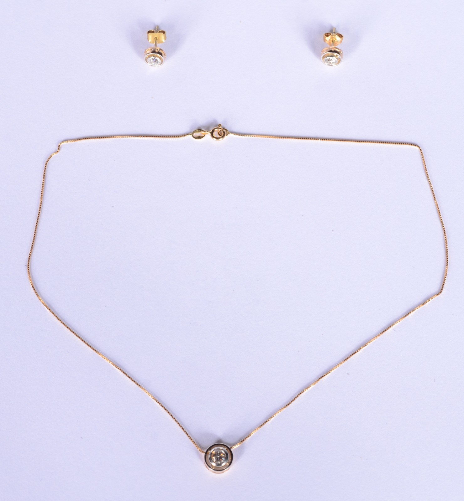 Conjunto de "ponto de luz" de ouro 18 k e diamantes, sendo par de... - foto 1 de 7