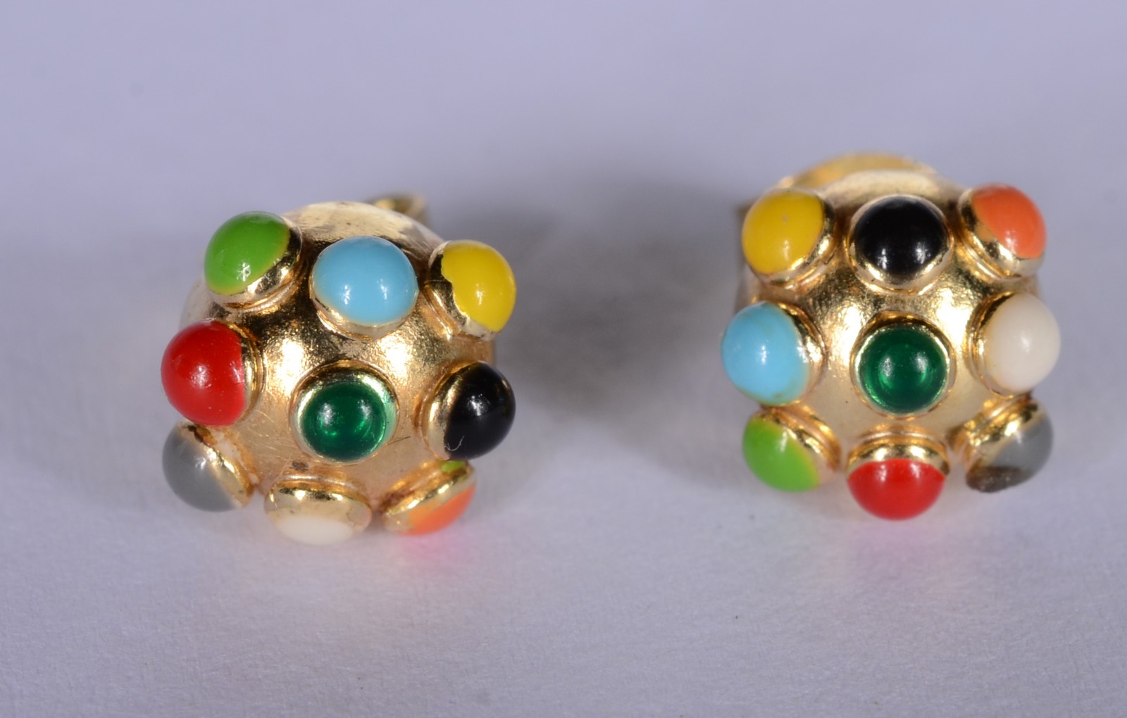 Par de brincos de ouro 18 k. com pedras coloridas.(Por motivos de... - foto 4 de 6