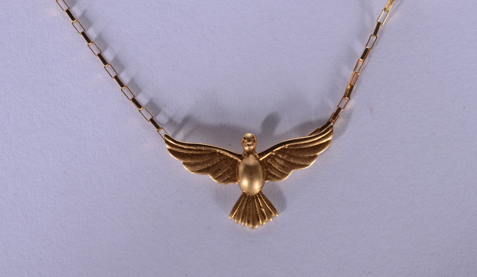 Colar de ouro 18 k., contraste 750 mls, malha com élinhos e 10... - foto 1 de 6
