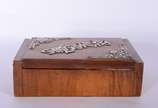 Caixa/porta jóias de madeira nobre, aplicações ... - Caixa/porta jóias de madeira nobre, aplicações de prata.