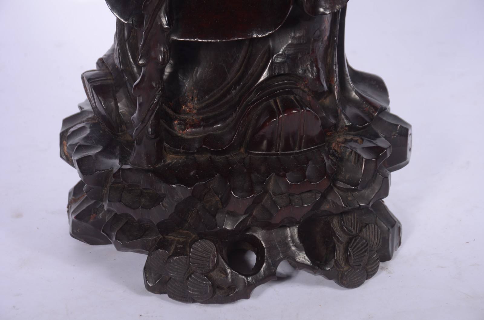 Grande escultura chinesa representando "Sábio" ricamente esculpida em... - foto 3 de 7