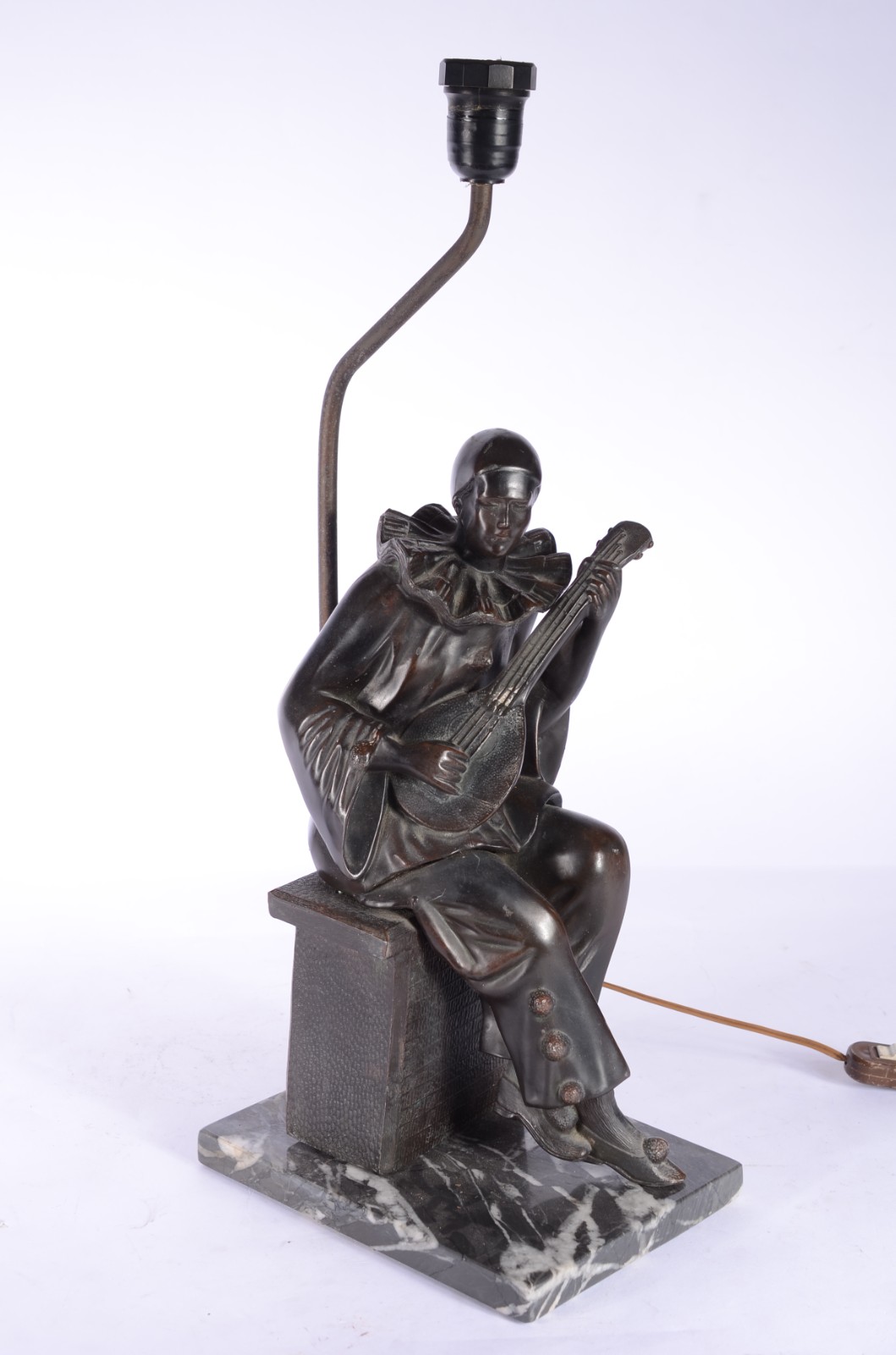 Abatjour de metal com figura de Pierrot na base. - foto 4 de 7