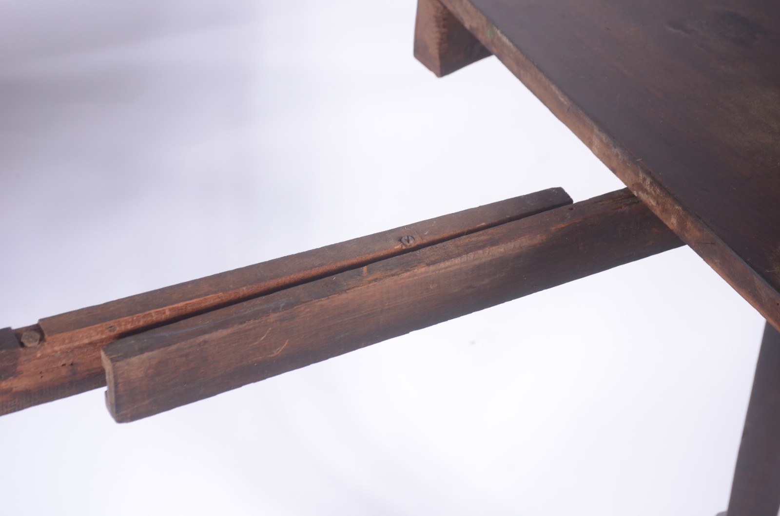Mesa de jantar de madeira nobre com 5 tabuas extensoras (2 tabuas... - foto 6 de 11