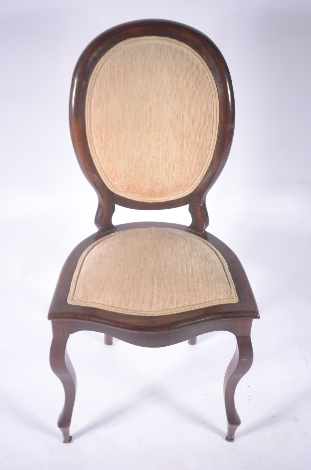 Conjunto com 6 cadeiras "medalhão" para sala de jantar de madeira... - foto 2 de 4