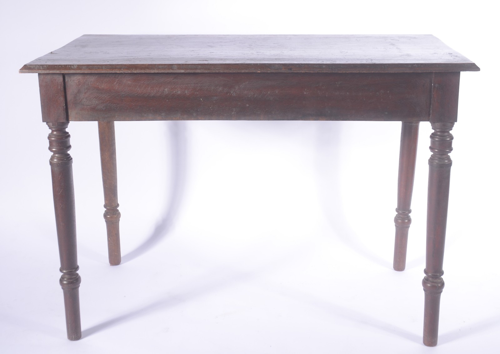 Mesa de madeira nobre, tampo retangular apoiado em quatro pernas... - foto 2 de 4