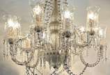 Lustre de cristal para 10 luzes, pingentes lapi... - Lustre de cristal para 10 luzes, pingentes lapidados.