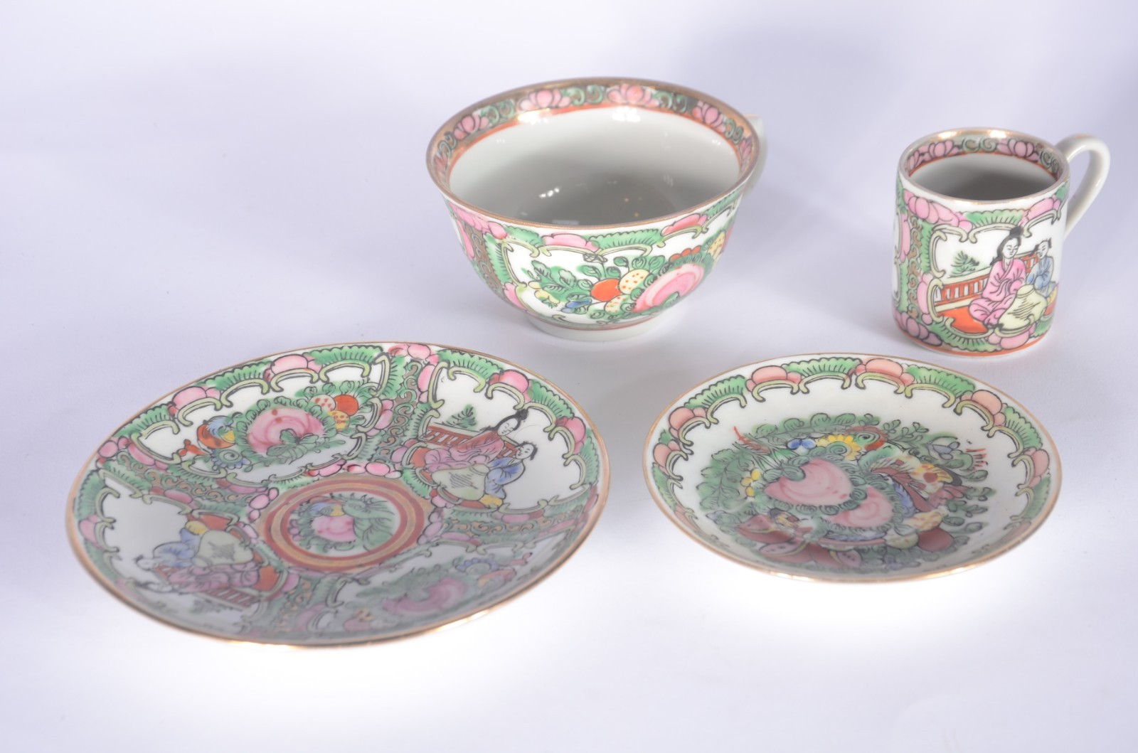 Serviço de chá e café de porcelana nacional ao gosto oriental... - foto 2 de 5