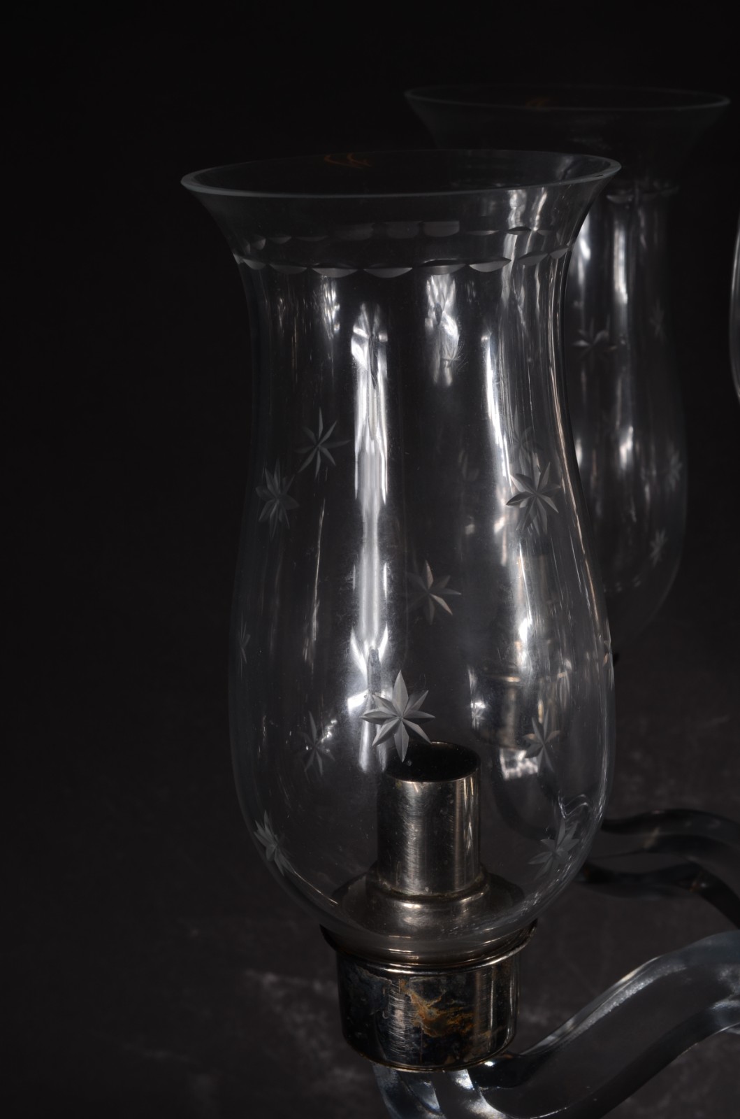 Par de candelabros em demi cristal para 5 velas, detalhes de metal... - foto 6 de 6