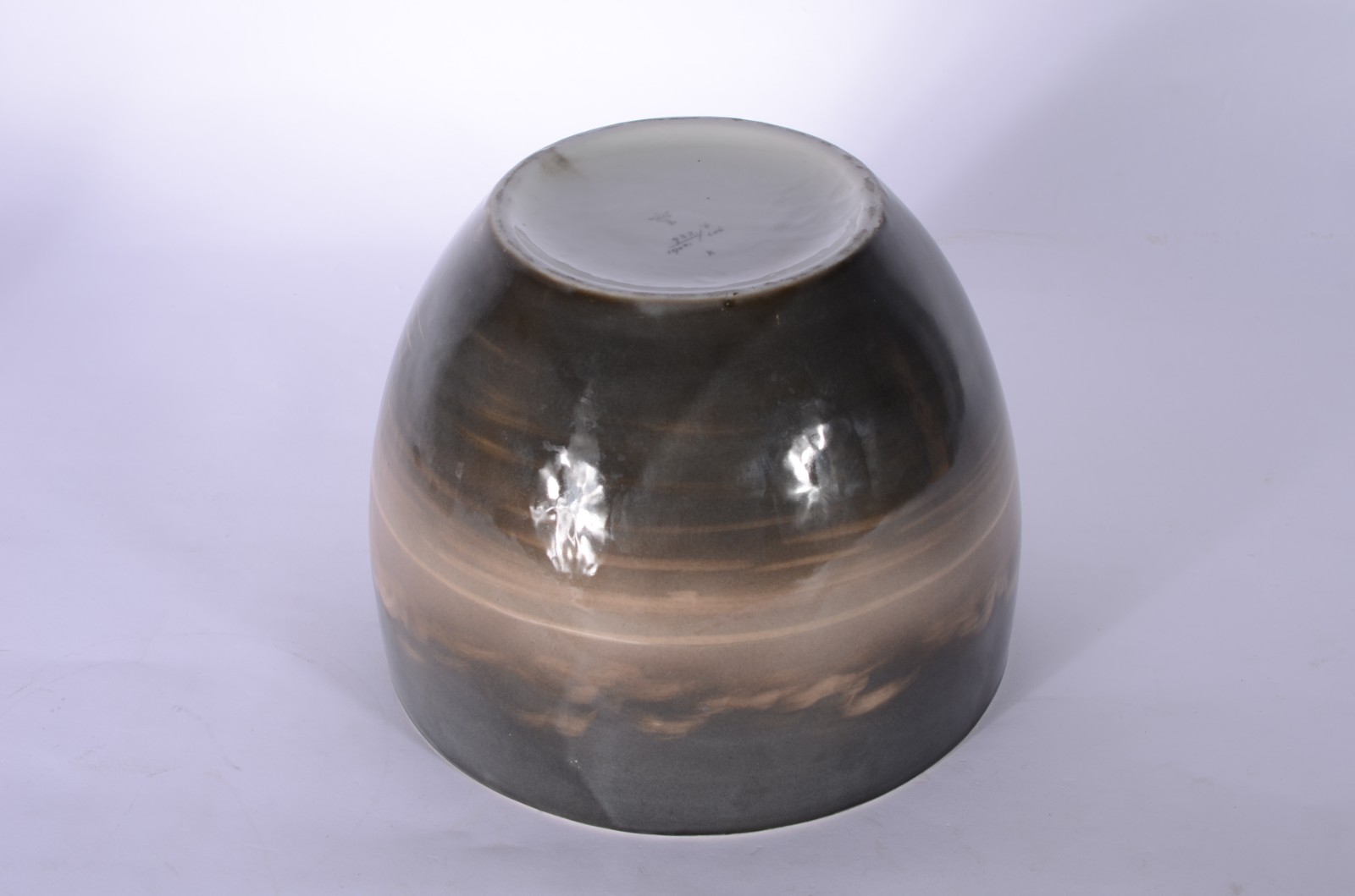 Bowl/cachepot de porcelana europeia decorado com veleiro em... - foto 5 de 7