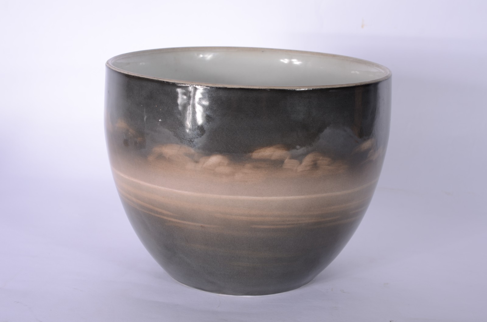 Bowl/cachepot de porcelana europeia decorado com veleiro em... - foto 3 de 7